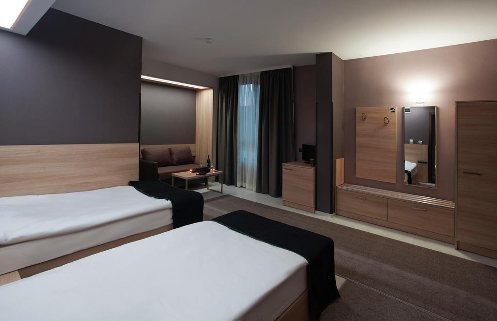 Hotel Idol Targovishte  Bilik gambar